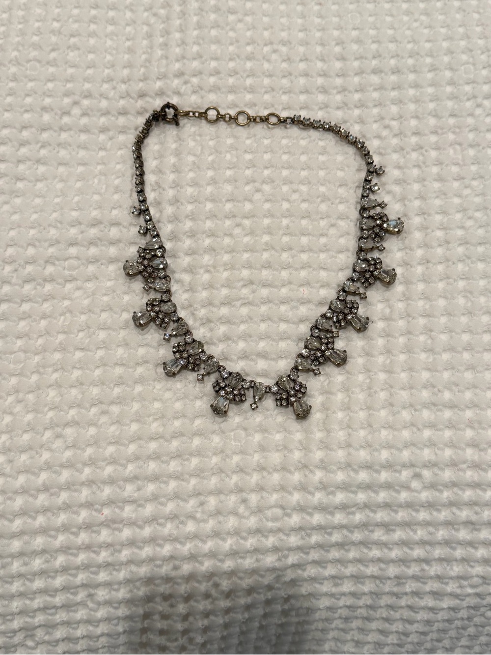 Crystal Drop Statement Necklace - Silver Fashion Jewelry